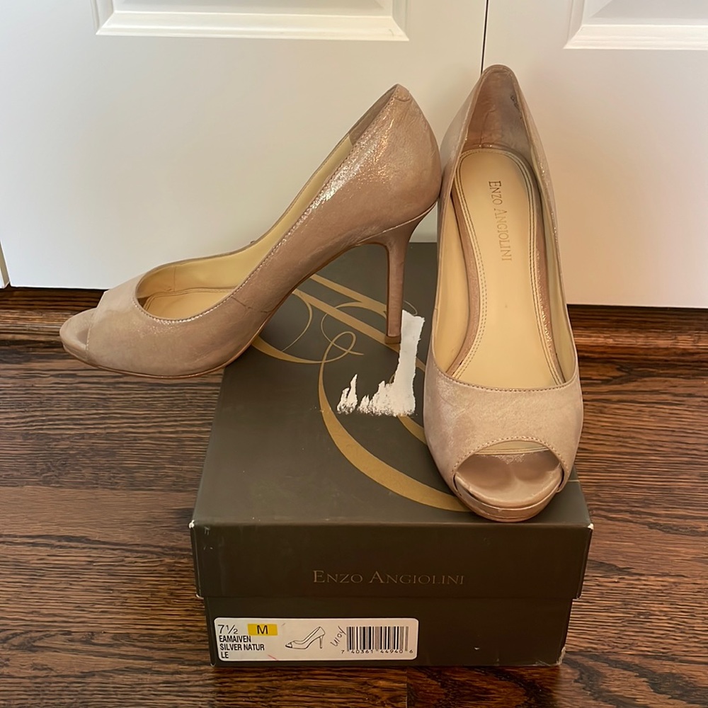 Enzo Angiolini Pumps